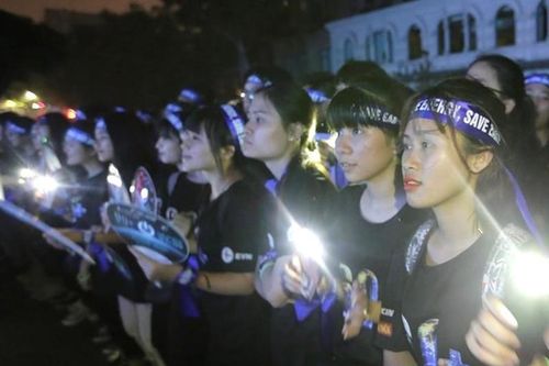 Một giờ tắt đèn tiết kiệm gần 600 triệu đồng