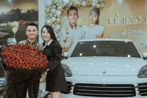 Bóc giá xế hộp 'đổi vận' bạc tỷ Khắc Việt mua tặng 'người đặc biệt'