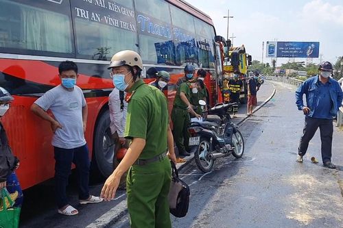 Tiền Giang: Người đàn ông tử vong sau va chạm xe khách giường nằm
