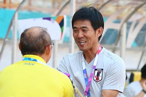 HLV Nhật Bản: 'Tuyển Việt Nam không dễ sụp đổ'