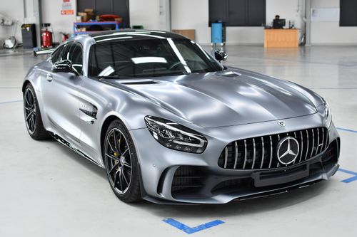 Ông Đặng Lê Nguyên Vũ sở hữu Mercedes-AMG GT R hàng hiếm