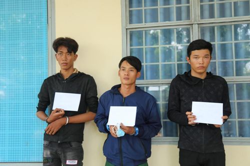 Nhóm cướp manh động chuyên nhắm vào phụ nữ để gây án