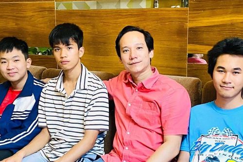 Đôi bạn từ lớp 1 cùng giành giải Nhất môn Toán quốc gia