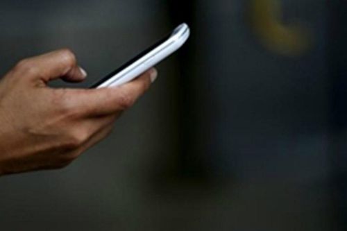 Cà Mau: Nữ giáo viên nợ tiền vay, Hiệu trưởng bị đe dọa... sẽ cho xe tông