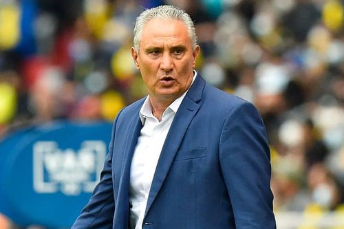 HLV tuyển Brazil xin lỗi Arsenal