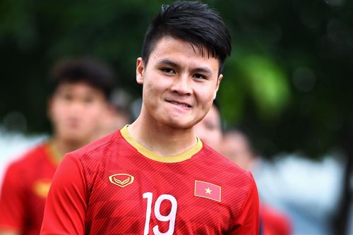 BLV Quang Tùng: 'Tuyển Việt Nam không được buông bỏ'