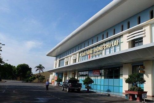 Điều tra việc máy bay hạ cánh xuống sân bay Chu Lai do bị chiếu laser