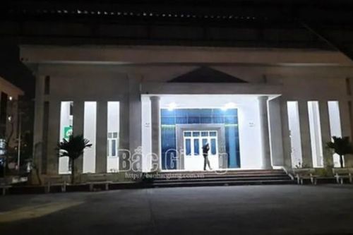 Bắc Giang: Thầy giáo dạy thể dục tử vong trong nhà đa năng của trường