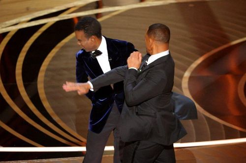 10 giây 'điên rồ' của Will Smith ở Oscar 2022: Cái tát dũng cảm
