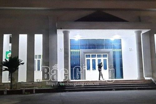 Bắc Giang: Phát hiện nam giáo viên tử vong tại nhà đa năng của trường