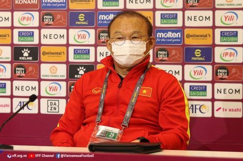 HLV Park Hang-seo: Cầu thủ thi đấu với lòng tự tôn, bóng đá Việt Nam còn thiếu nhiều thứ