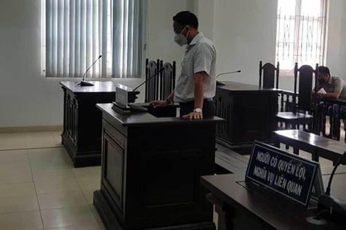 Người xưng 'Ban chỉ đạo quận 7' thoát án tù giam