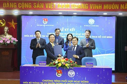 'Thanh niên Việt Nam hãy nắm lấy ngọn cờ chuyển đổi số, đưa đất nước thành quốc gia số thịnh vượng'
