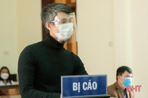 Đột nhập ki-ốt phá két trộm tiền, lĩnh 33 tháng tù giam