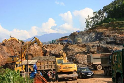 Bắt 3 cựu sếp Công ty Apatit Việt Nam