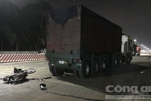 Bình Dương: Tai nạn liên tiếp trên cùng 1 tuyến đường, 2 người thương vong