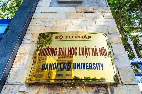 ĐH Luật đề nghị điều tra vụ giảng viên bị tố gạ tình sinh viên