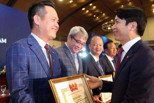 Tâm – Tầm – Thế của doanh nhân trẻ Việt Nam qua mắt một doanh nhân