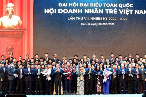 Anh Đặng Hồng Anh tái cử Chủ tịch Hội Doanh nhân trẻ Việt Nam khóa VII