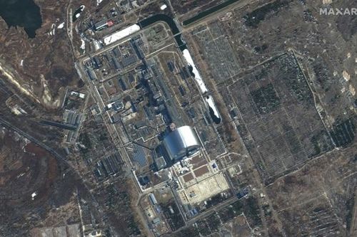 Mỹ nói Nga bắt đầu rút quân khỏi nhà máy điện Chernobyl