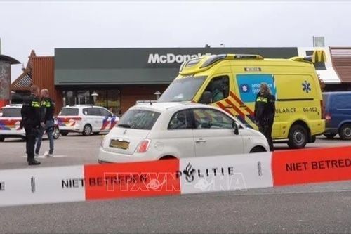 Hà Lan: Nổ súng tại nhà hàng McDonald's khiến 2 người thiệt mạng