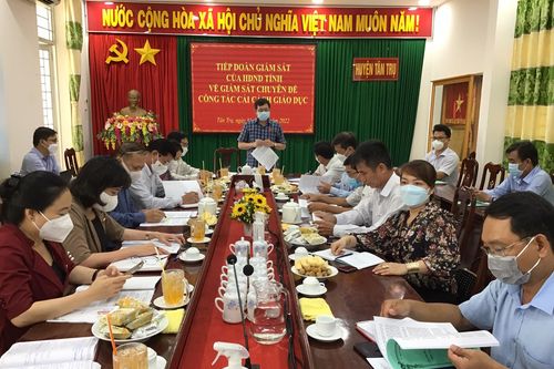 Long An: Chủ động giải quyết tình trạng thiếu giáo viên, nhân viên trường học