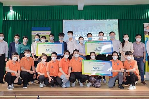 Học trò miền Tây chinh phục cuộc thi do Mỹ tổ chức