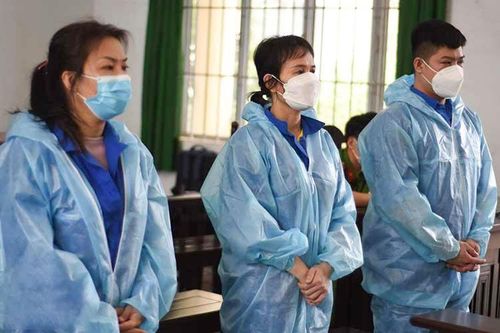 'Xơi' tiền của tiểu thương, bà trùm Loan 'cá' cùng đồng phạm lĩnh án