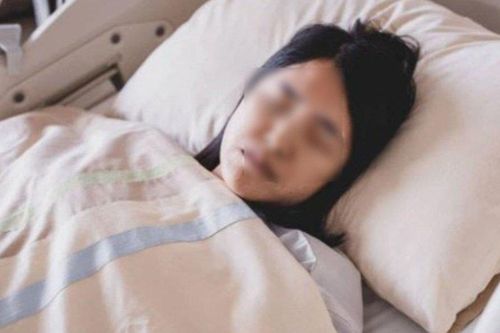 Vợ chồng trẻ cùng mắc ung thư gan vì cách ăn hoa quả quen thuộc