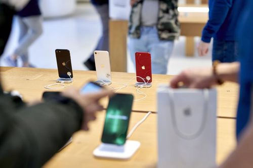 Apple cân nhắc mua chip nhớ Trung Quốc, có thể dùng cho iPhone SE và iPhone 14