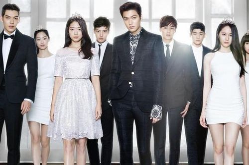 Dàn cast 'The Heirs' của năm 2022: Lee Min Ho thăng hạng, Kim Woo Bin vượt qua bạo bệnh