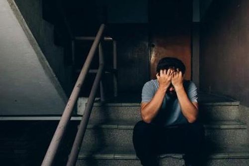 Câu hỏi day dứt sau những vụ tự tử của người trẻ: Chúng ta lẽ ra đã có thể làm gì?