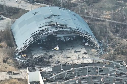 Sân bay Antonov sau khi Nga rút khỏi