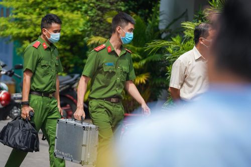Yêu cầu gỡ video và thư tuyệt mệnh của nam sinh tự tử