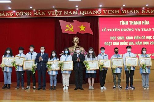 Thanh Hóa: Thưởng lớn cho học sinh đoạt giải quốc gia