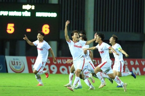 Bí mật từ 'màn đấu súng' siêu kịch tính giữa PVF và đội bóng của bầu Hải: Thắng nhờ chuyên gia tâm lý