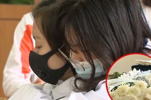 Chia sẻ xúc động từ bạn học của nam sinh lớp 10 nhảy lầu: 'Mong bạn sẽ thực sự bình yên'