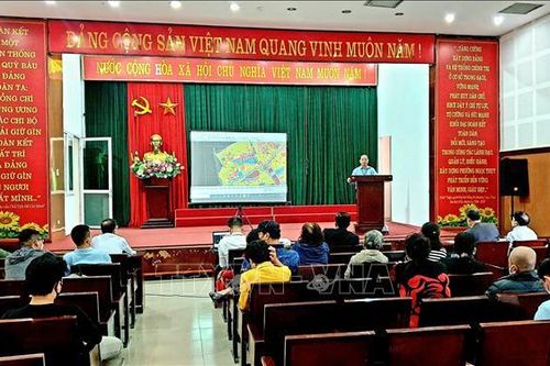 Đối thoại với người dân liên quan đến việc thu hồi hồ câu Xuân Quế, Sơn Thủy