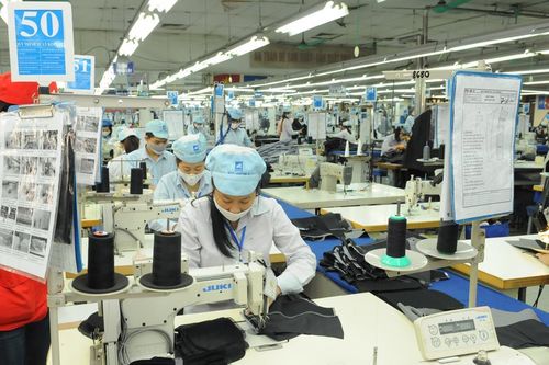 Thuế thu nhập cá nhân: Khoan sức dân là cần thiết