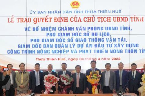 Thừa Thiên Huế công bố quyết định bổ nhiệm nhân sự cấp sở