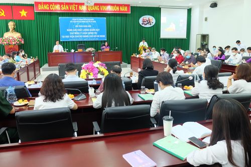 Giảng dạy lý luận chính trị phải gắn với thực tiễn