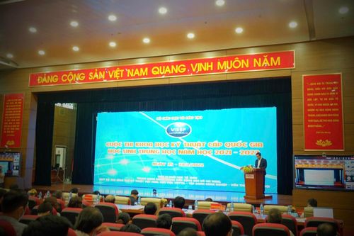Bộ Giáo dục và Đào tạo: Không có sự trùng lặp giữa 2 dự án thi Khoa học kĩ thuật với luận văn thạc sĩ