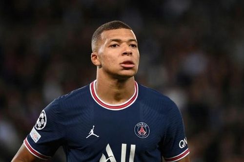 Tiền đạo Kylian Mbappe phân vân về tương lai