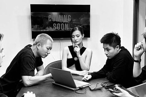 Đông Nhi hé lộ tạo hình trong MV mới đậm chất huyền sử, 'chốt đơn' ngày tái xuất sau 4 năm