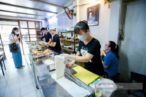 Anh chàng người H'mông mang đặc sản phở tráng xuống Thủ đô