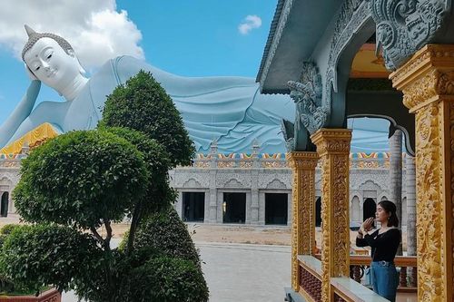 Những điều thú vị tại chùa Som Rong nổi tiếng ở Sóc Trăng