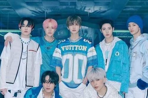 Bán triệu bản album và loạt thành tích gây choáng của NCT DREAM cùng 'Glitch Mode'