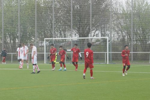 U17 Việt Nam giành chiến thắng đầu tiên tại Đức