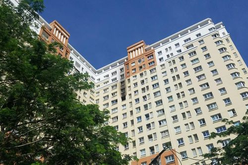 Cháy chung cư Tô Ký Tower, nhiều cư dân tháo chạy tán loạn