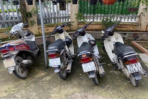 Trộm cắp xem máy rồi giấu trong nghĩa trang